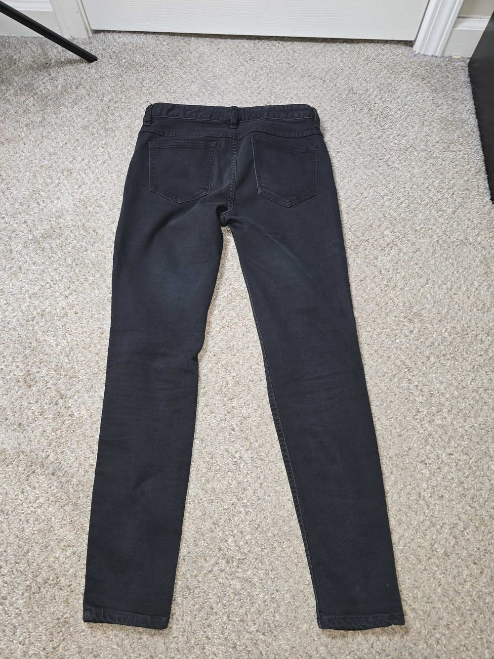 Free People Black Distressed Knee Skinny Jeans Size 28 - Picture 6 of 6